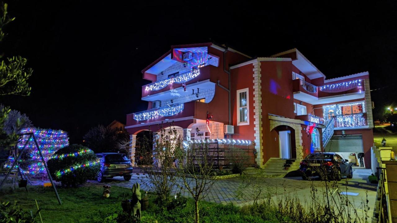 Modern Apartment Near Split & Trogir Kastela Bagian luar foto