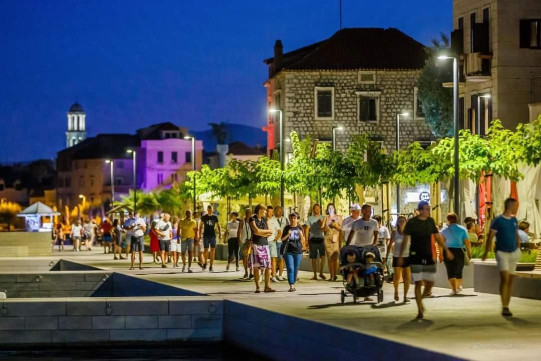 Modern Apartment Near Split & Trogir Kastela Bagian luar foto