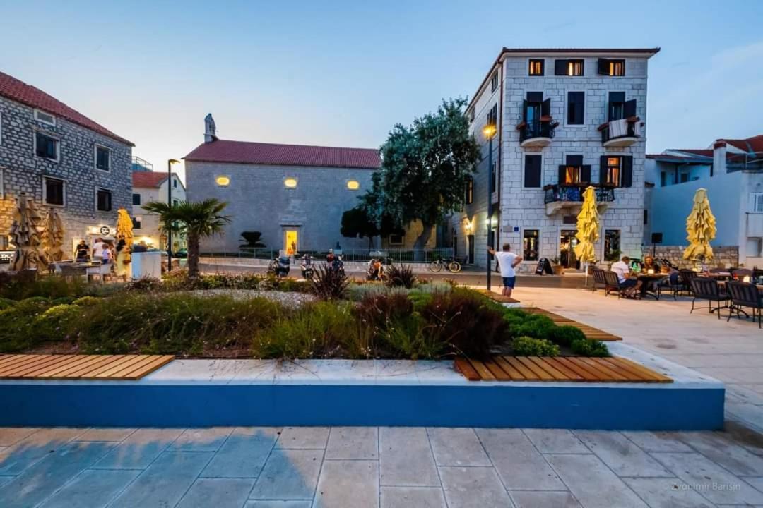Modern Apartment Near Split & Trogir Kastela Bagian luar foto