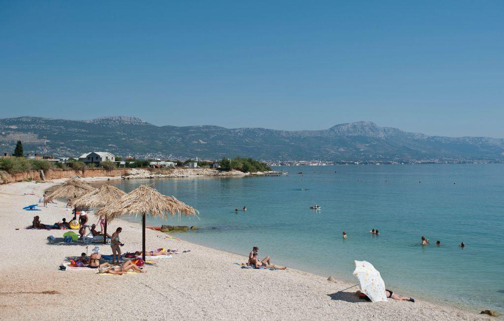 Modern Apartment Near Split & Trogir Kastela Bagian luar foto