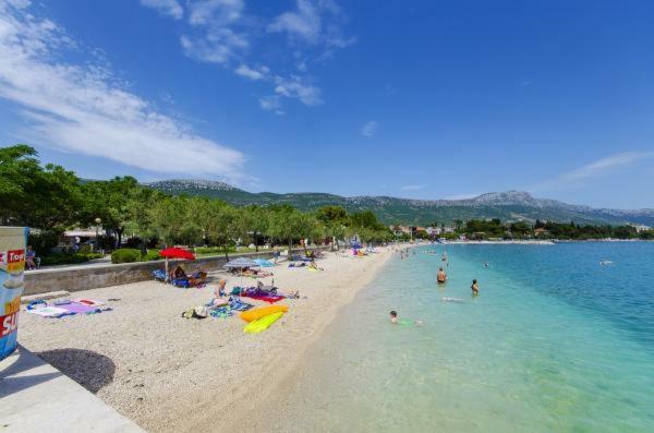 Modern Apartment Near Split & Trogir Kastela Bagian luar foto