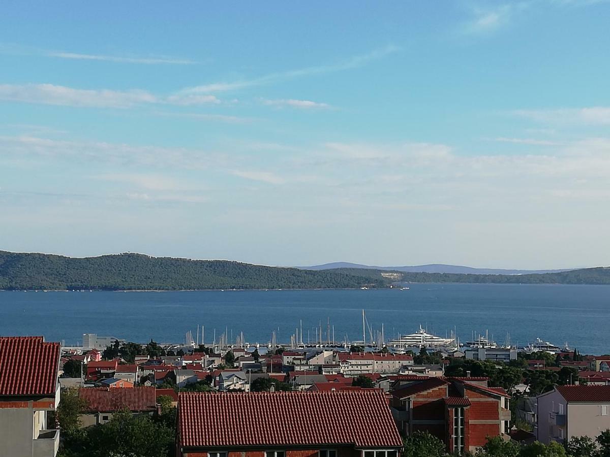 Modern Apartment Near Split & Trogir Kastela Bagian luar foto