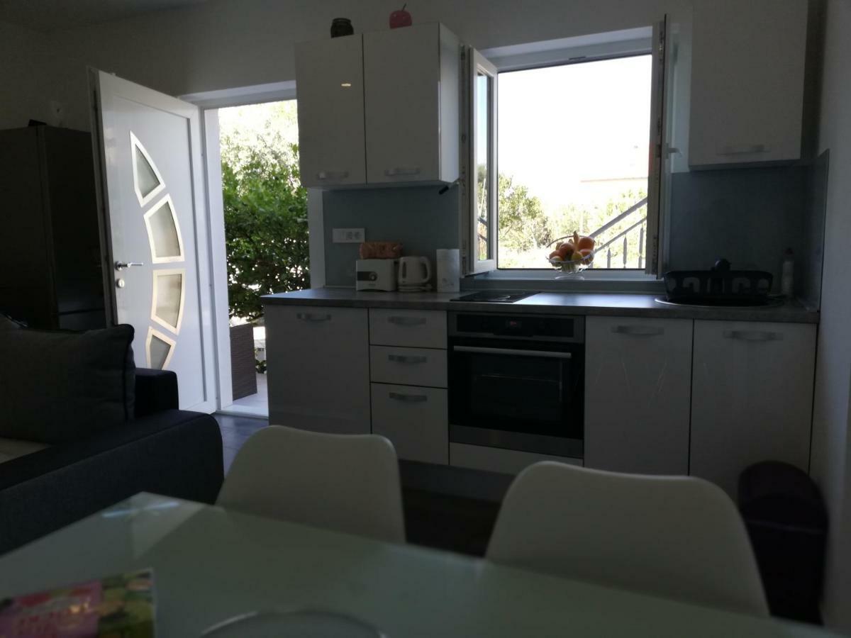 Modern Apartment Near Split & Trogir Kastela Bagian luar foto